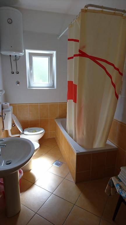 פג Apartments Anastazija מראה חיצוני תמונה