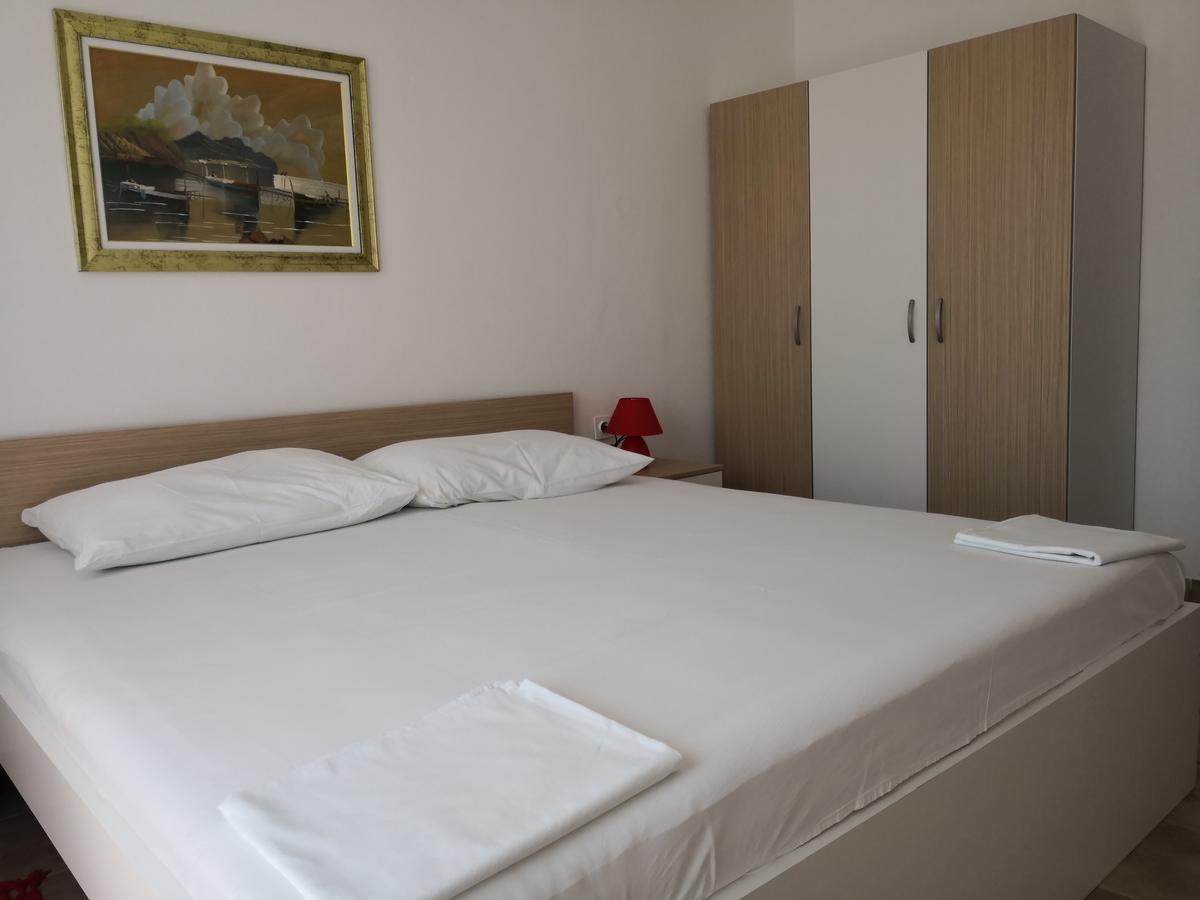 פג Apartments Anastazija מראה חיצוני תמונה